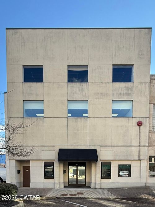 210 E Lafayette Street, Jackson, TN, 38301 | Card Image