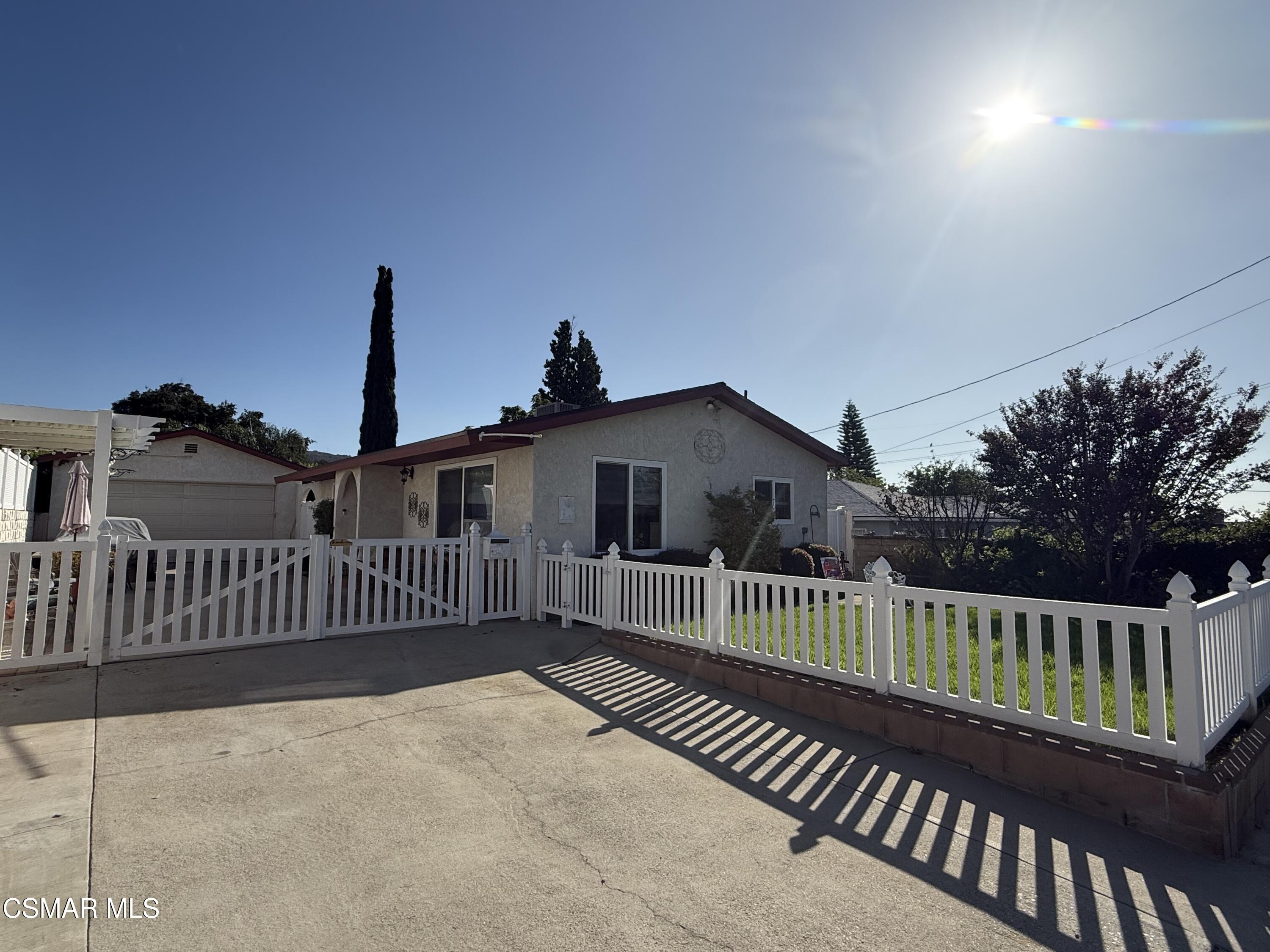 Residential in Sunland