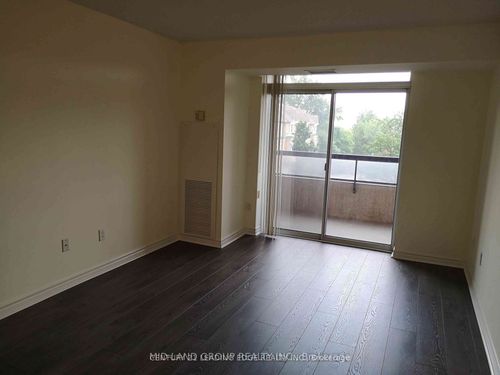 501-18 Sommerset Way, North York, ON, M2N6X5 | Card Image