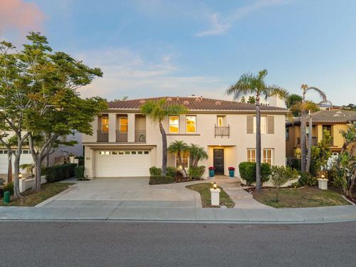 6584 Coneflower Dr, Carlsbad, CA, 92011-2514 | Card Image