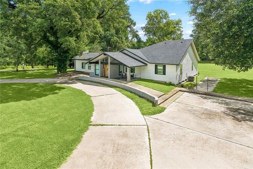 676 Railroad Ave, Independence, LA, 70443-4248 | Card Image