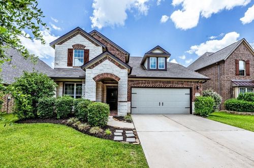 10938 Sarah Bluff Ln, Cypress, TX, 77433-5274 | Card Image