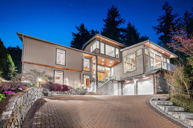 1395 Camridge Road, House other with 6 bedrooms, 3 bathrooms and 6 parking in West Vancouver BC | Image 2