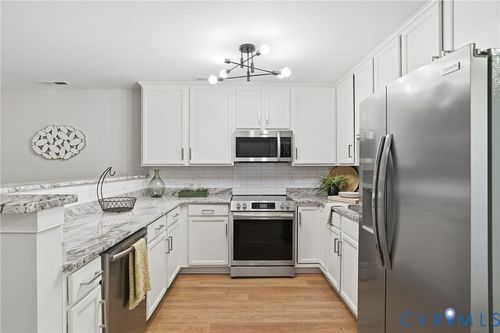 unit-18-1716 Summit Ave, Richmond, VA, 23230-4534 | Card Image