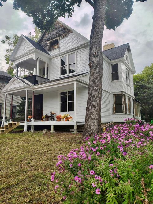 210 E Wabasha St, WINONA, MN, 55987-5568 | Card Image