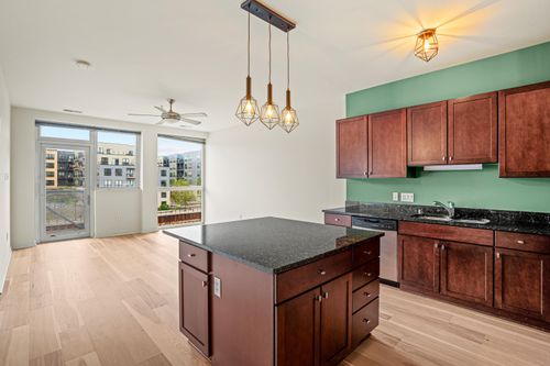 1902 N Commerce St, Milwaukee, WI, 53212-3489 | Card Image
