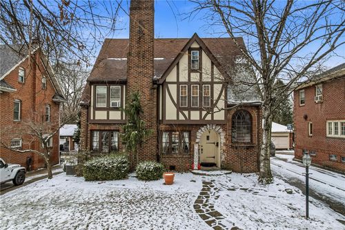 371 Case Ave, Sharon, PA, 16146 | Card Image