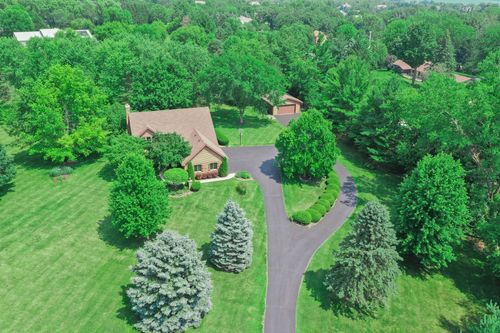 1815 Vineyard Ln, Spring Grove, IL, 60081-8959 | Card Image