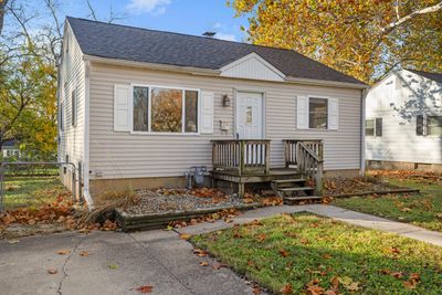 315 Avondale Avenue, House other with 2 bedrooms, 1 bathrooms and 2 parking in Champaign IL | Image 2