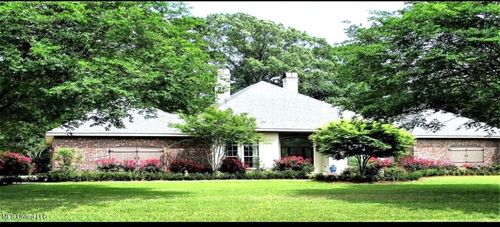 101 Cherrybark Ln, Natchez, MS, 39120-9377 | Card Image