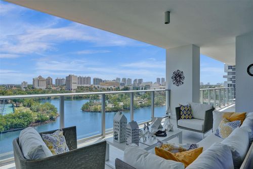 unit-804-1180 N Federal Hwy, Fort Lauderdale, FL, 33304-1466 | Card Image