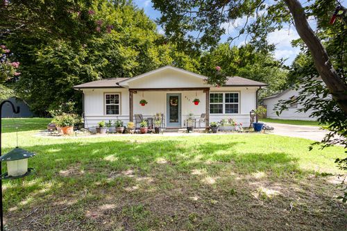 417 E 1st St, Quinlan, TX, 75474-8309 | Card Image