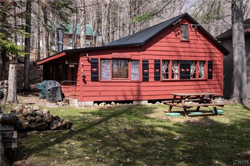 145 Hollywood Rd, Old Forge, NY, 13420-3603 | Card Image