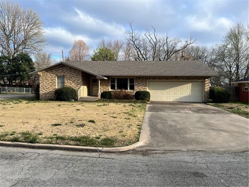 1402 Westwood Ave, Springdale, AR, 72764-4231 | Card Image