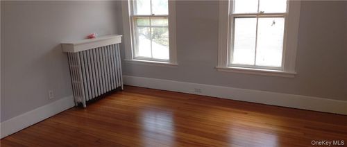 36 Lake St, Highland Fls, NY, 10928-2067 | Card Image