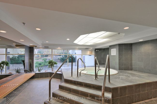 1210 - 20 Cherrytree Dr, Condo with 3 bedrooms, 2 bathrooms and null parking in Brampton ON | Image 40