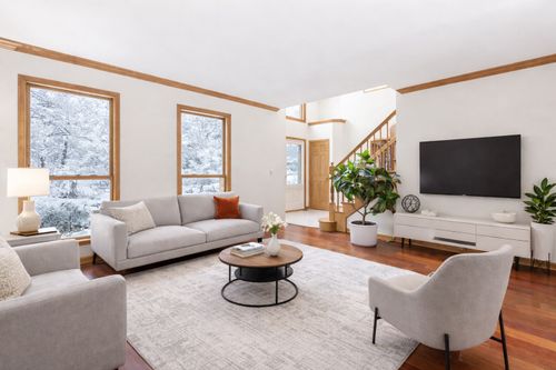 484 Blodgett Ct, Naperville, IL, 60565-4330 | Card Image