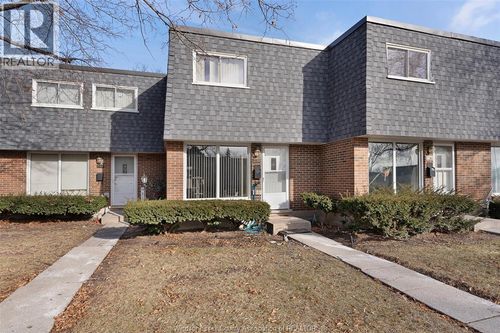 23-238 Victoria St S, Amherstburg, ON, N9V2K5 | Card Image
