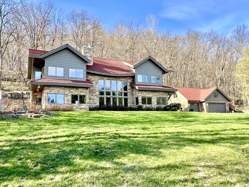 W3948 465th Ave, Ellsworth, WI, 54011-5832 | Card Image