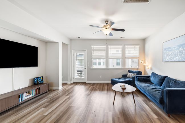 582 McLernon Trace-Living Room-1 | Image 13