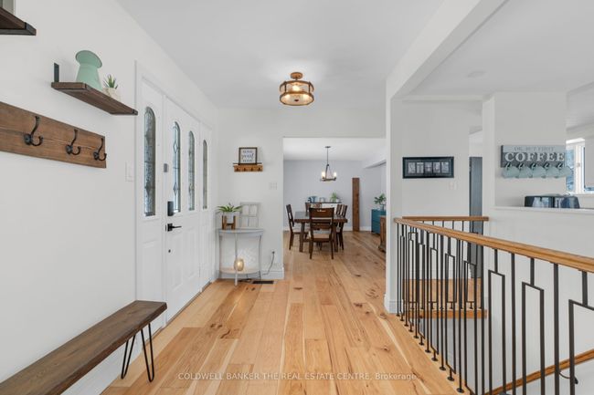 203 Camilla Cres, House other with 5 bedrooms, 2 bathrooms and 5 parking in Thornton ON | Image 7