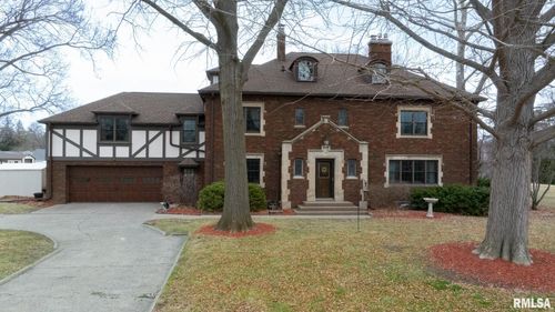 1400 8th Ave S, Clinton, IA, 52732-5329 | Card Image