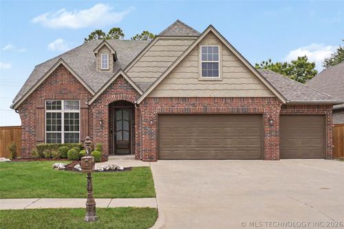 12584 S 66th East Ave, Bixby, OK, 74008-2386 | Card Image