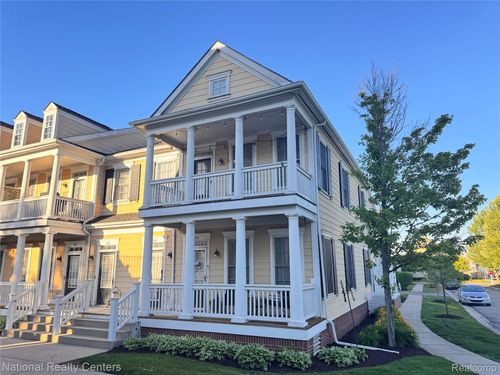 384 Filmore St, Canton, MI, 48188-6731 | Card Image