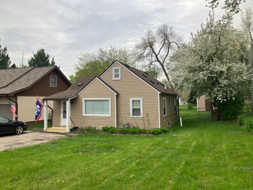4909 Fountain Ln, Mccullom Lake, IL, 60050-2409 | Card Image