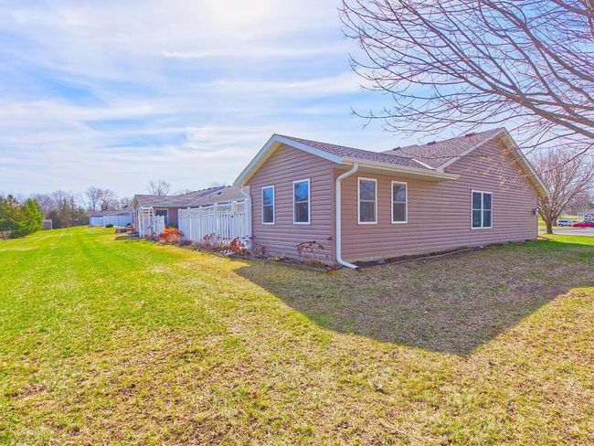 214 Linden Ave W Winsted MN 55395 USA-028-030-north west corner-MLS_Size.jpg | Image 28