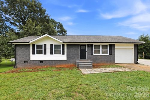 131 Midwood Ln, Belmont, NC, 28012-8750 | Card Image