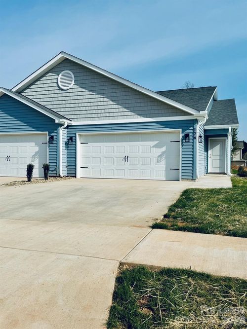 126 Brawley Villas Place, Mooresville, NC, 28117 | Card Image