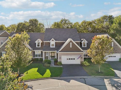 8855 Vineyard Haven Dr, Dublin, OH, 43016-7368 | Card Image