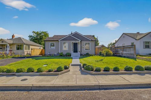 715 8th St, Clarkston, WA, 99403-2029 | Card Image