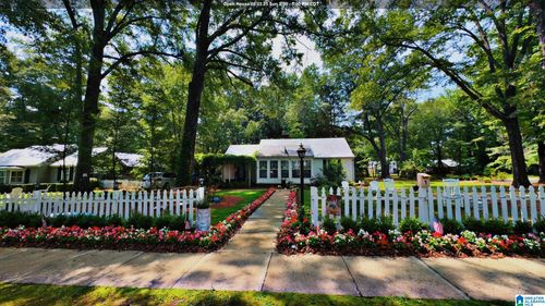 217 Brentwood Ave, TRUSSVILLE, AL, 35173-1101 | Card Image