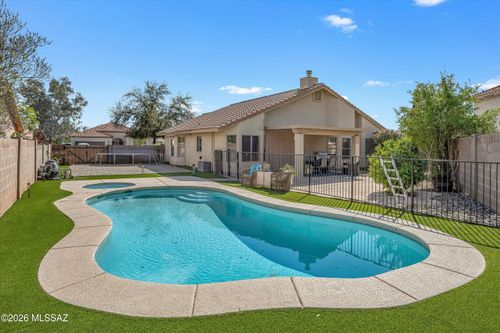 7077 N Avenida Adella, Tucson, AZ, 85741-2483 | Card Image