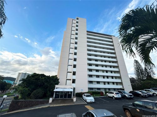 401-1031 Ala Napunani St, Honolulu, HI, 96818-1711 | Card Image