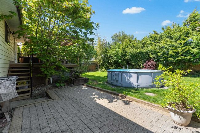26827 33 A Avenue, House other with 5 bedrooms, 2 bathrooms and 5 parking in Langley BC | Image 35