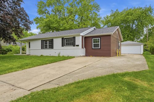 960 Basswood St, Hoffman Estates, IL, 60169-4418 | Card Image