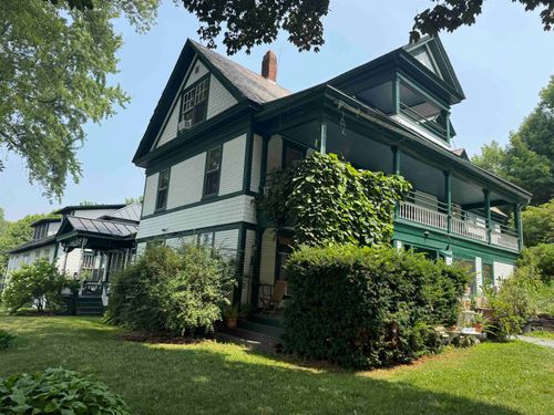 apt-3-27 Inn Rd, Charlotte, VT, 05445-8241 | Card Image