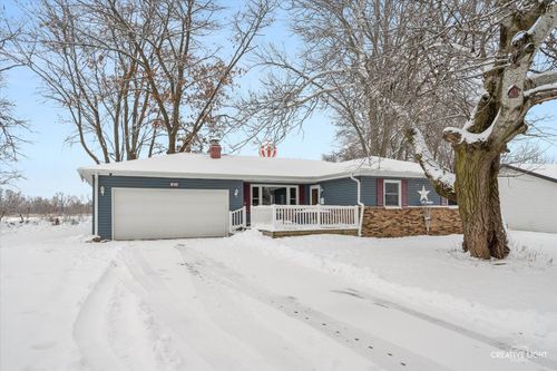 910 Wiker Dr, Rock Falls, IL, 61071-1940 | Card Image