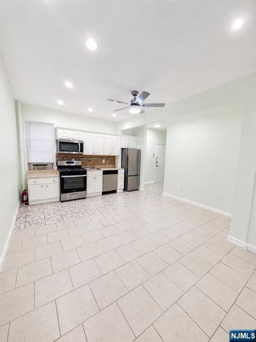 437 53rd, West New York, NJ, 07093 | Card Image