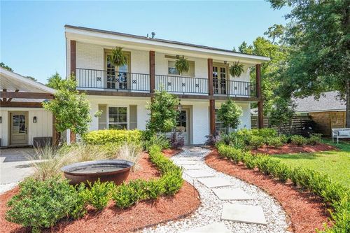 655 Barbara Pl, Mandeville, LA, 70448-4705 | Card Image
