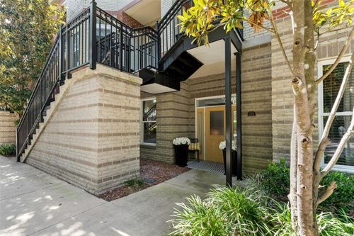 335 2nd Ave, GAINESVILLE, FL, 32601-5484 | Card Image