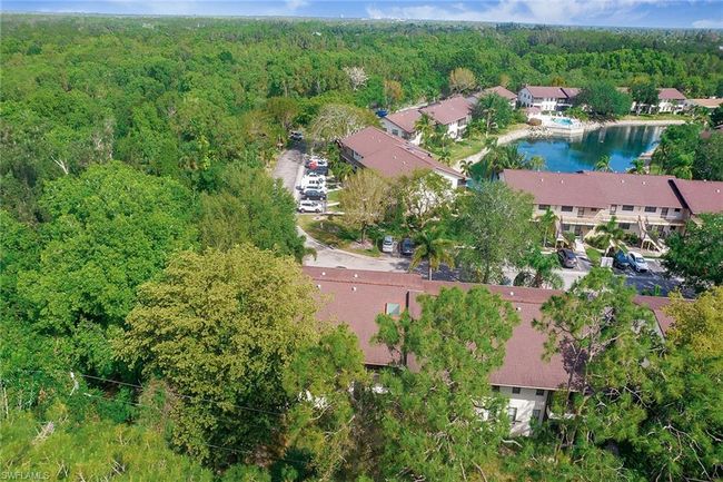 L201 - 5238 Treetops Dr, Condo with 2 bedrooms, 2 bathrooms and null parking in NAPLES FL | Image 32