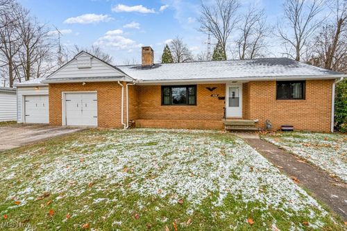 1058 Overlook Drive, Alliance, OH, 44601 | Card Image