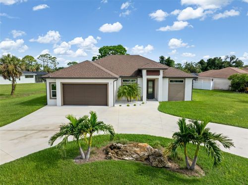 2 Sportsman Cir, Rotonda West, FL, 33947-1919 | Card Image