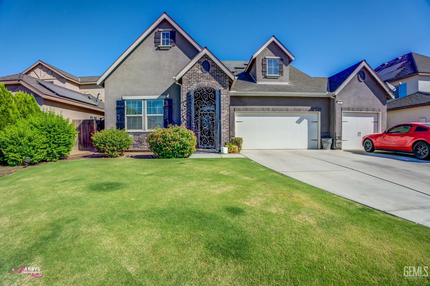 Cape Cod Ave, Bakersfield, CA 93313