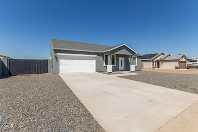 12410 W Lobo Drive, House other with 3 bedrooms, 2 bathrooms and null parking in Arizona City AZ | Image 2