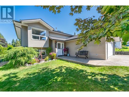 3491 8 Ave Se, Salmon Arm, BC, V1E1N3 | Card Image